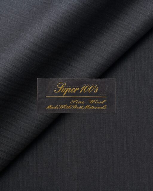 -SUIT FABRIC COLLECTION- スーツの印象を左右する、生地。 その一枚一枚には、素材や織り、質感など